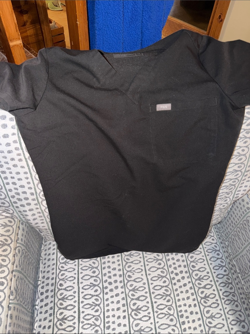 Figs Men's Black V-Neck Medical Top
